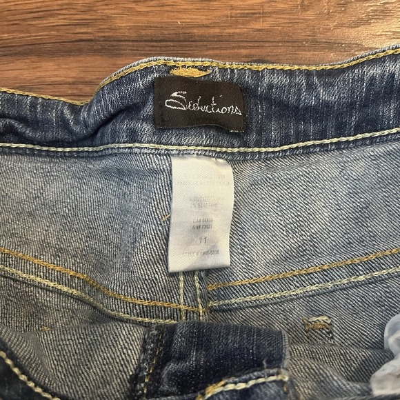 Sirens Blue Y2K Low Rise Jean Micro Mini Shorts Size 11 Cuffed Festival Summer - Picture 2 of 7